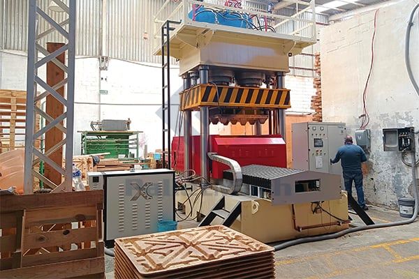Presswood Pallet Machine
